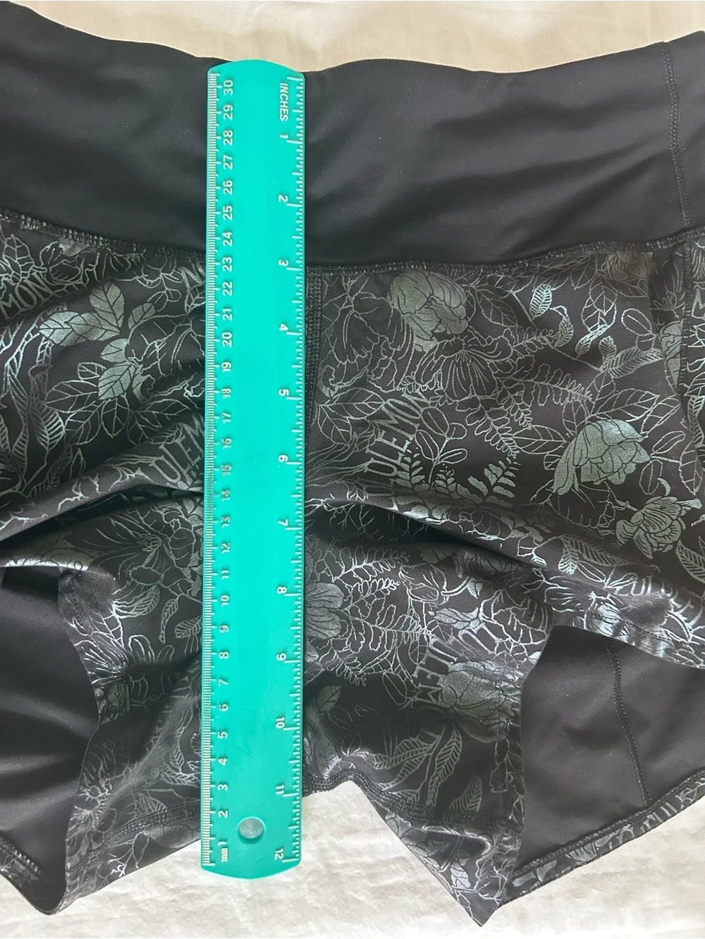 lululemon athletica 🍋 Speed Up Logo Black Iridescent 4” Shorts